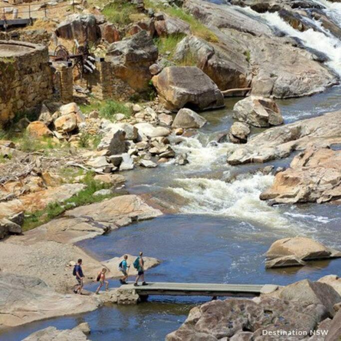 Big Yard Escapes - Two Off-Grid Tiny Houses On The Mowamba River Cataratas de Vitória Exterior foto